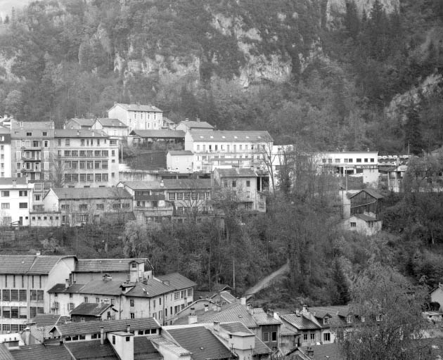 Vue d'ensemble depuis le nord-ouest. © Jérôme Mongreville / Région Bourgogne-Franche-Comté, Inventaire du patrimoine - 1992
