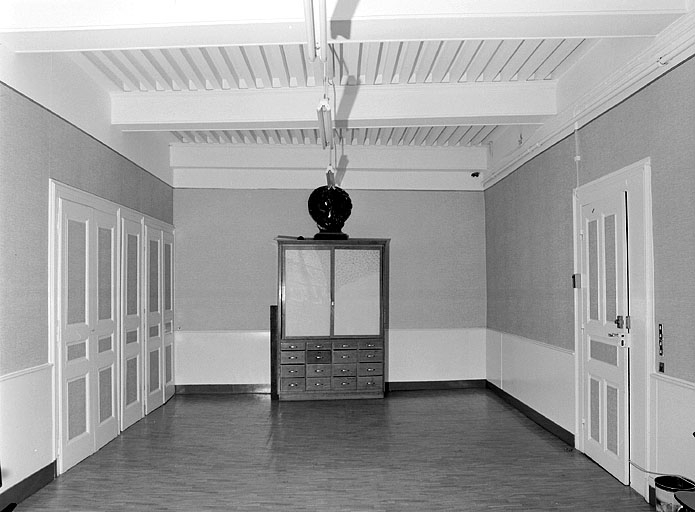 Bâtiment rue de la Poyat : salle de réunion. © Jérôme Mongreville / Région Bourgogne-Franche-Comté, Inventaire du patrimoine - 1992