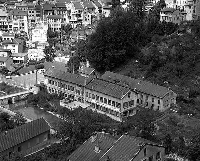 Vue d'ensemble plongeante depuis le sud-est. © Jérôme Mongreville / Région Bourgogne-Franche-Comté, Inventaire du patrimoine - 1992