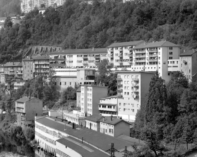 Vue d'ensemble depuis l'est. © Jérôme Mongreville / Région Bourgogne-Franche-Comté, Inventaire du patrimoine - 1992