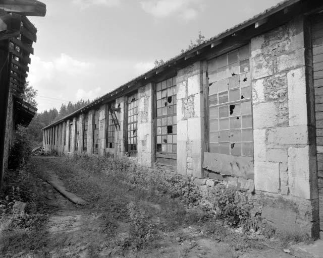 Façade antérieure de la clouterie. © Yves Sancey / Région Bourgogne-Franche-Comté, Inventaire du patrimoine - 1992