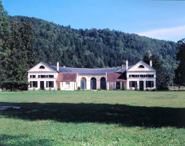 Vue d'ensemble de la ferme, de face. © Yves Sancey / Région Bourgogne-Franche-Comté, Inventaire du patrimoine - 1992