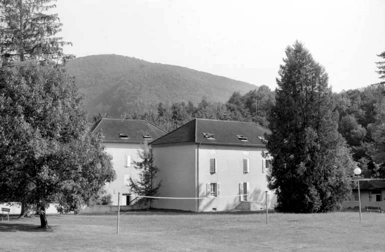 Vue d'ensemble depuis le nord. © Laurent Poupard / Région Bourgogne-Franche-Comté, Inventaire du patrimoine - 1992