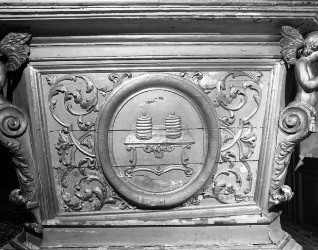 Détail du côté droit de l'autel. © Yves Sancey / Région Bourgogne-Franche-Comté, Inventaire du patrimoine - 1992