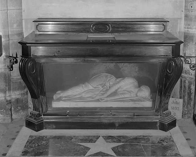 Vue d'ensemble rapprochée. © Yves Sancey / Région Bourgogne-Franche-Comté, Inventaire du patrimoine - 1992