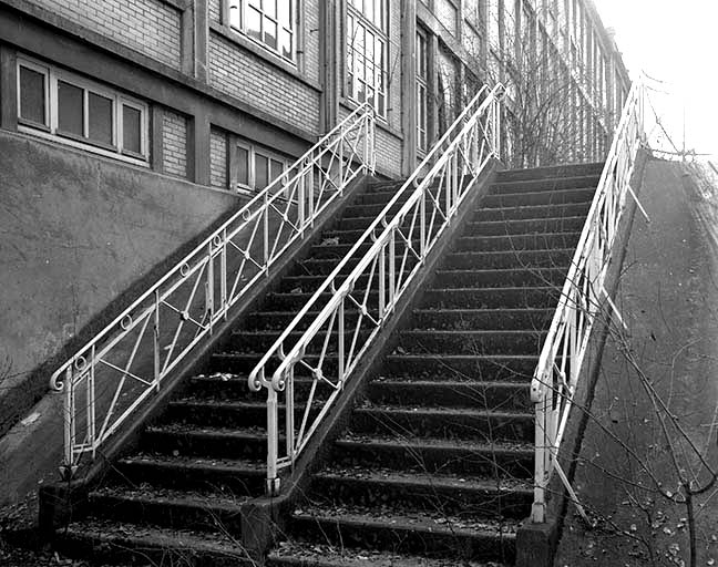 Escaliers extérieurs. © Yves Sancey / Région Bourgogne-Franche-Comté, Inventaire du patrimoine - 1993
