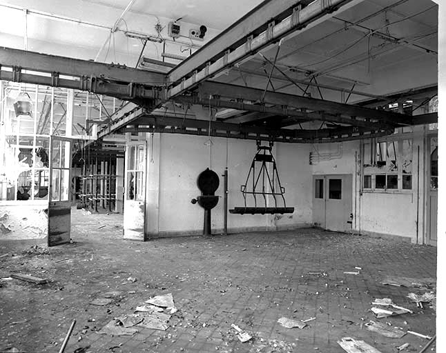 Bascule du monorail et magasin. © Yves Sancey / Région Bourgogne-Franche-Comté, Inventaire du patrimoine - 1993