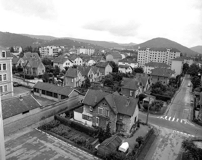 Vue d'ensemble de la cité ouvrière : sud-est. © Yves Sancey / Région Bourgogne-Franche-Comté, Inventaire du patrimoine - 1993