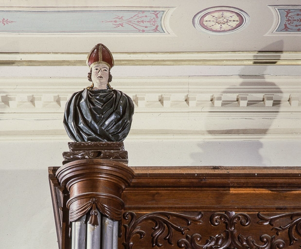 Buste en couronnement de la tourelle gauche. © Jérôme Mongreville / Région Bourgogne-Franche-Comté, Inventaire du patrimoine - 1993