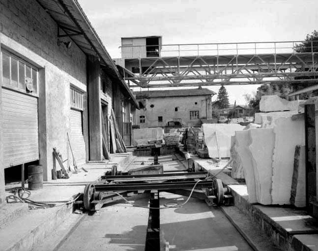 Chariot desservant l'atelier de fabrication. © Yves Sancey / Région Bourgogne-Franche-Comté, Inventaire du patrimoine - 1993