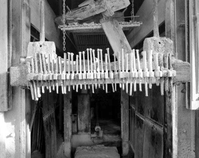 Blocage de l'extrémité des lames. © Yves Sancey / Région Bourgogne-Franche-Comté, Inventaire du patrimoine - 1993