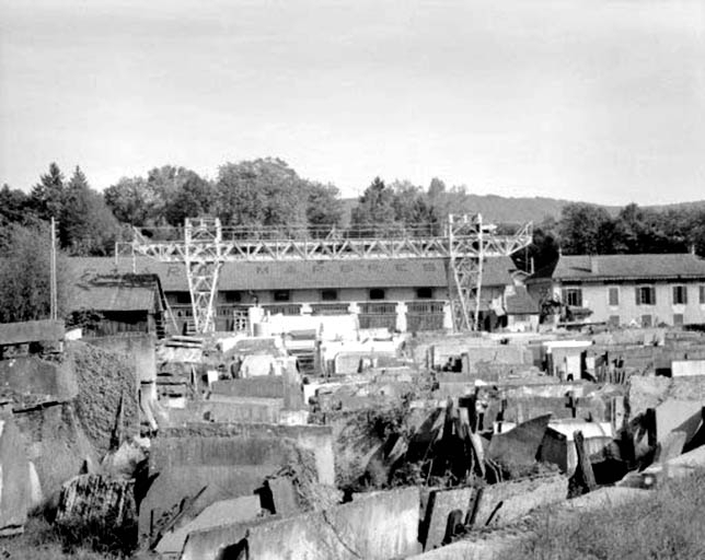 Portique roulant vu de face. © Yves Sancey / Région Bourgogne-Franche-Comté, Inventaire du patrimoine - 1993
