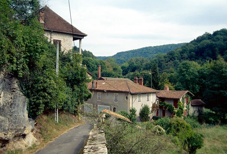 Logements vus de l'ouest. © Laurent Poupard / Région Bourgogne-Franche-Comté, Inventaire du patrimoine - 1993