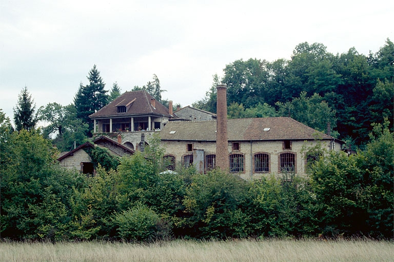 Ateliers de fabrication (J, N), vus du sud-est. © Laurent Poupard / Région Bourgogne-Franche-Comté, Inventaire du patrimoine - 1993