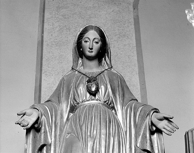 Détail : le buste de la Vierge. © Yves Sancey / Région Bourgogne-Franche-Comté, Inventaire du patrimoine - 1994