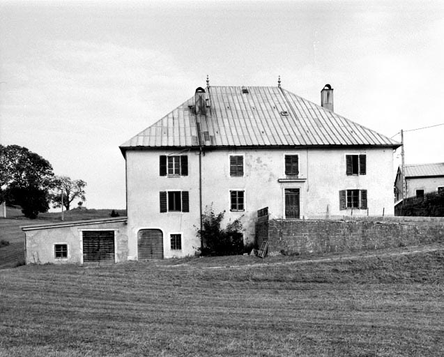 Façade antérieure. © Jérôme Mongreville / Région Bourgogne-Franche-Comté, Inventaire du patrimoine - 1994