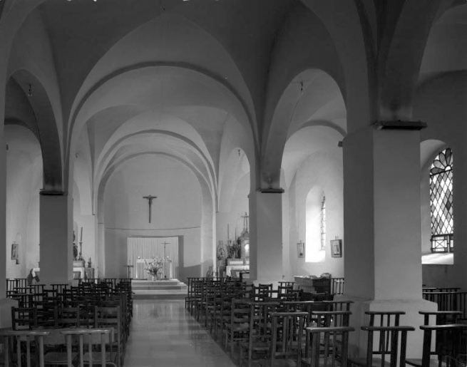 Intérieur : vue générale du vaisseau central depuis l'entrée. © Yves Sancey / Région Bourgogne-Franche-Comté, Inventaire du patrimoine - 1994 Intérieur : vue générale du vaisseau central depuis l'entrée. © Yves Sancey / Région Bourgogne-Franche-Comté, Inventaire du patrimoine - 1994