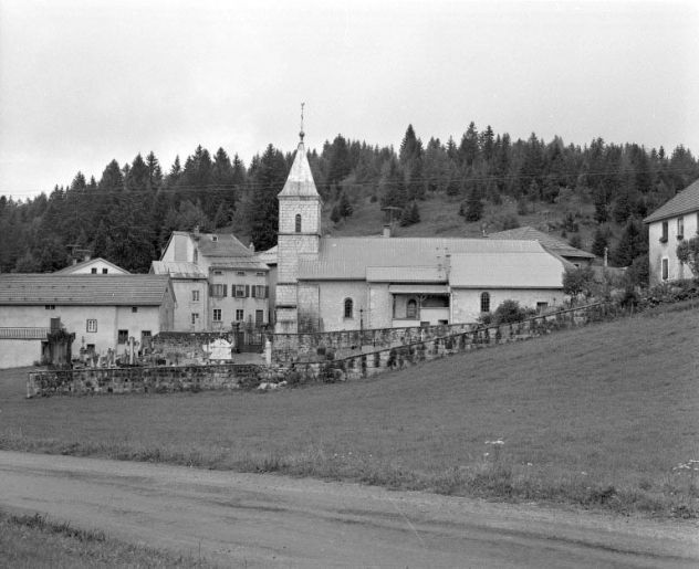 Extérieur : face sud. © Yves Sancey / Région Bourgogne-Franche-Comté, Inventaire du patrimoine - 1994