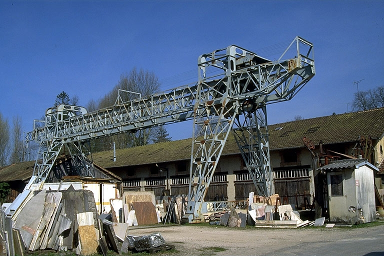 Vue de trois quarts. © Yves Sancey / Région Bourgogne-Franche-Comté, Inventaire du patrimoine - 1994