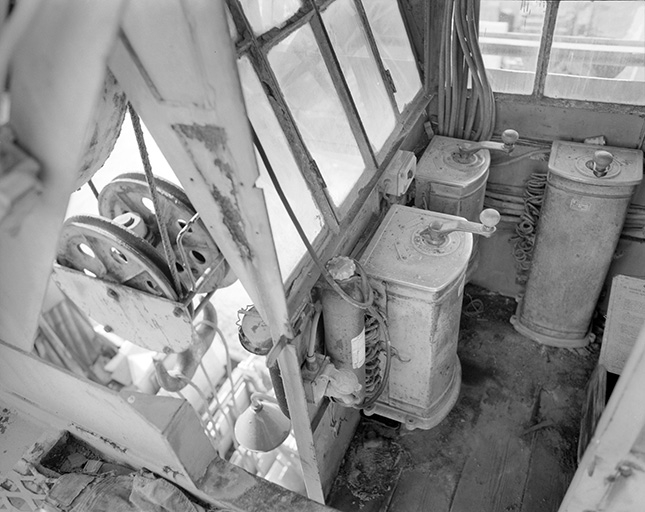 Intérieur de la cabine. © Yves Sancey / Région Bourgogne-Franche-Comté, Inventaire du patrimoine - 1994