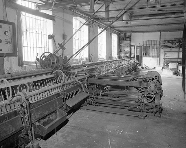 Système moteur : partie avant vue de la gauche. © Yves Sancey / Région Bourgogne-Franche-Comté, Inventaire du patrimoine - 1994