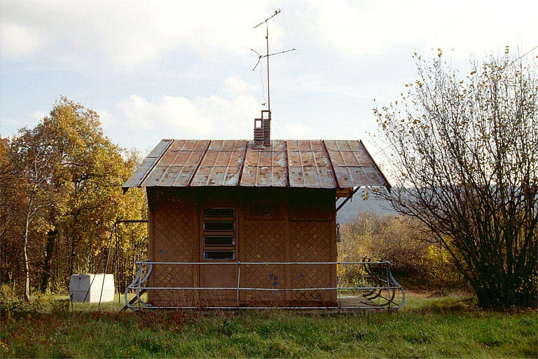Façade antérieure. © Yves Sancey / Région Bourgogne-Franche-Comté, Inventaire du patrimoine - 1994