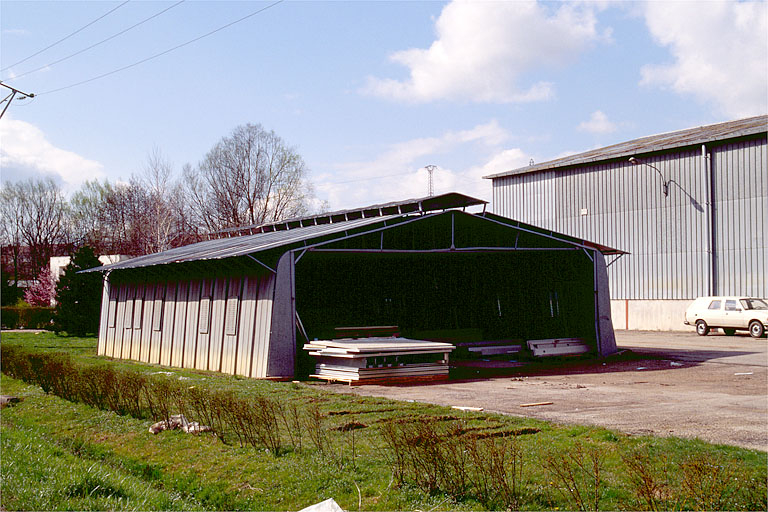 Entrepôt industriel (E). © Yves Sancey / Région Bourgogne-Franche-Comté, Inventaire du patrimoine - 1994