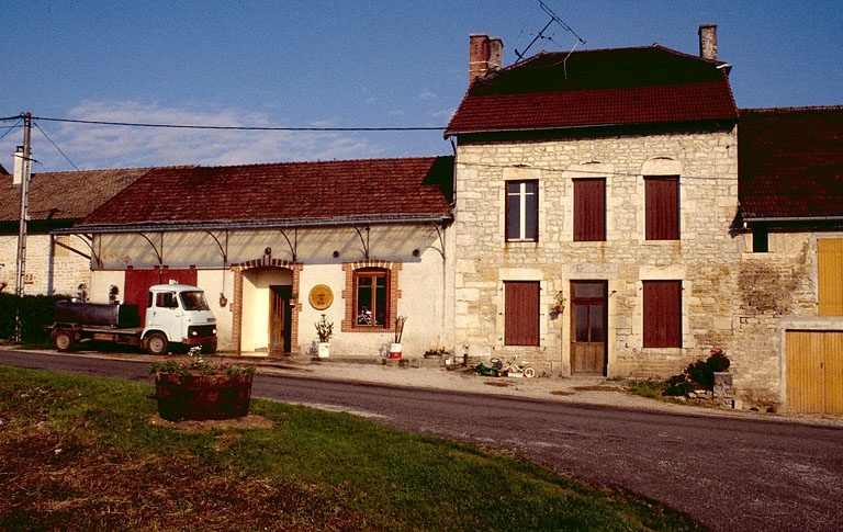 Vue d'ensemble. © Jérôme Mongreville / Région Bourgogne-Franche-Comté, Inventaire du patrimoine - 1995