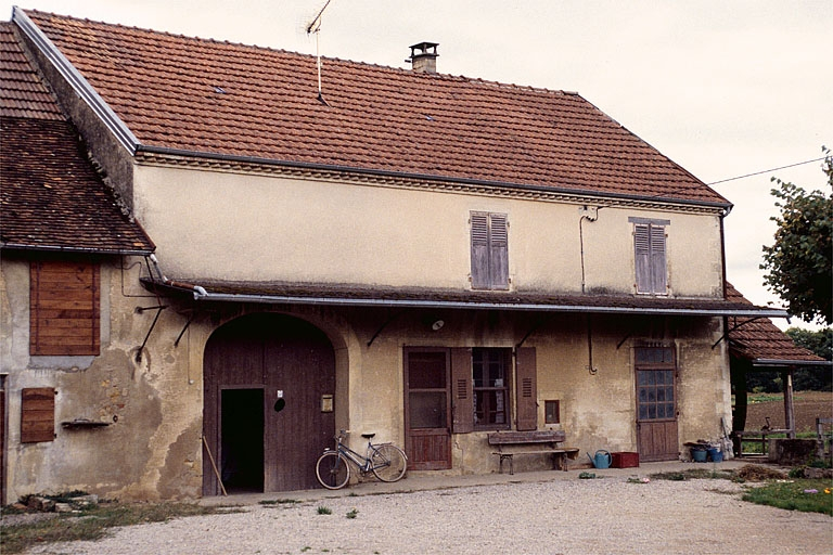 Façade antérieure. © Jérôme Mongreville / Région Bourgogne-Franche-Comté, Inventaire du patrimoine - 1995