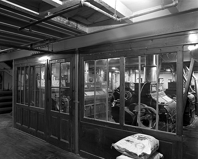 Pièce des appareils à cylindres. © Jérôme Mongreville / Région Bourgogne-Franche-Comté, Inventaire du patrimoine - 1996