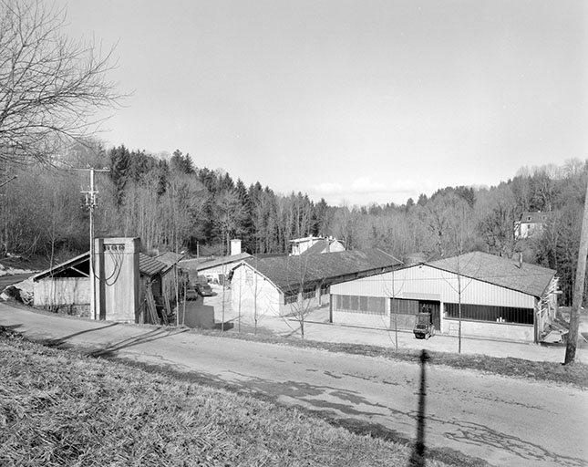 Vue d'ensemble depuis le sud-est. © Jérôme Mongreville / Région Bourgogne-Franche-Comté, Inventaire du patrimoine - 1996