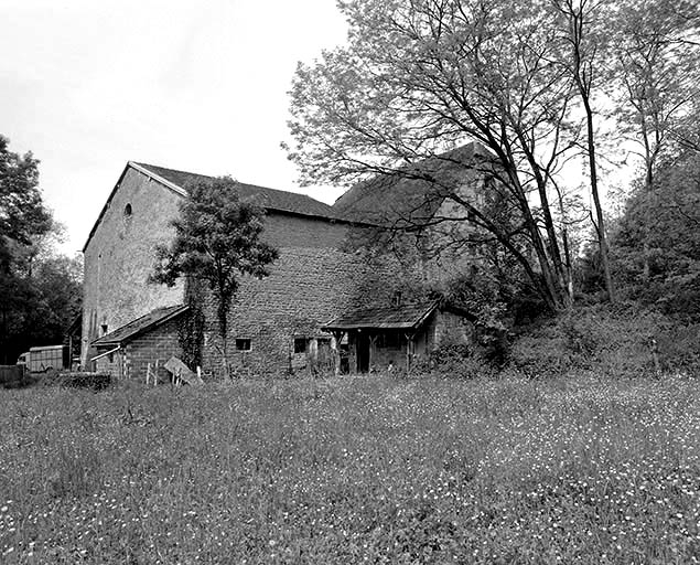 Façade postérieure de trois quarts gauche. © Jérôme Mongreville / Région Bourgogne-Franche-Comté, Inventaire du patrimoine - 1996