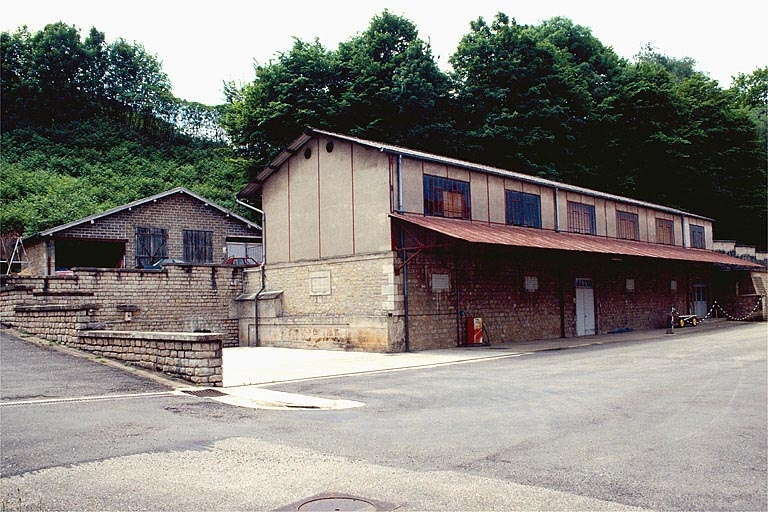 Atelier de conditionnement (1933). © Jérôme Mongreville / Région Bourgogne-Franche-Comté, Inventaire du patrimoine - 1996 Atelier de conditionnement (1933). © Jérôme Mongreville / Région Bourgogne-Franche-Comté, Inventaire du patrimoine - 1996