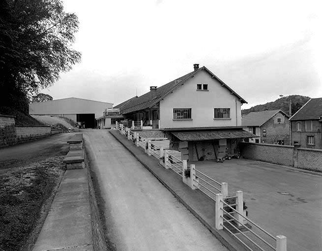 Pièces d'affinage depuis l'est. © Jérôme Mongreville / Région Bourgogne-Franche-Comté, Inventaire du patrimoine - 1996 Pièces d'affinage depuis l'est. © Jérôme Mongreville / Région Bourgogne-Franche-Comté, Inventaire du patrimoine - 1996