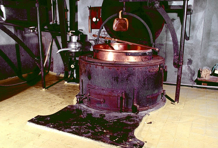 Cuve à foyer fermé. © Jérôme Mongreville / Région Bourgogne-Franche-Comté, Inventaire du patrimoine - 1996