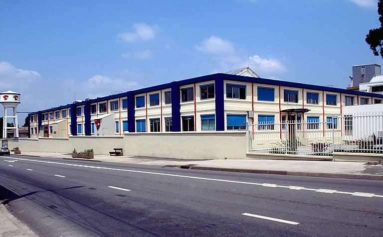 Atelier de fabrication depuis le boulevard Jules Ferry. © Jérôme Mongreville / Région Bourgogne-Franche-Comté, Inventaire du patrimoine - 1996