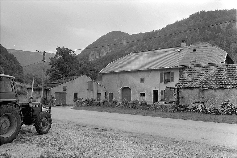 L'ensemble de la ferme et de ses annexes. © Jérôme Mongreville / Région Bourgogne-Franche-Comté, Inventaire du patrimoine - 1996