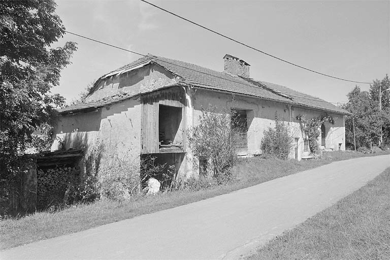 Fermes sur la commune de Ponthoux. © Jérôme Mongreville / Région Bourgogne-Franche-Comté, Inventaire du patrimoine - 1996