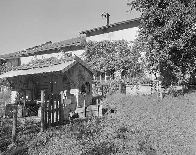 Façade postérieure de l'atelier. © Jérôme Mongreville / Région Bourgogne-Franche-Comté, Inventaire du patrimoine - 1996