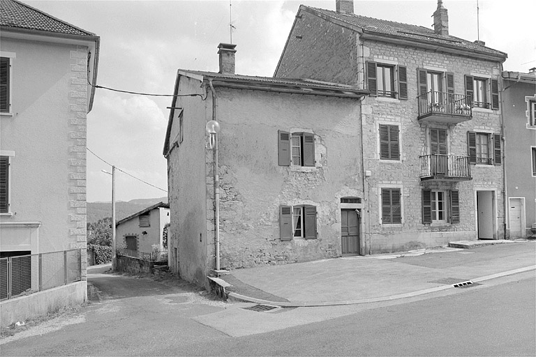 Vue depuis la rue Lacuzon. © Jérôme Mongreville / Région Bourgogne-Franche-Comté, Inventaire du patrimoine - 1996