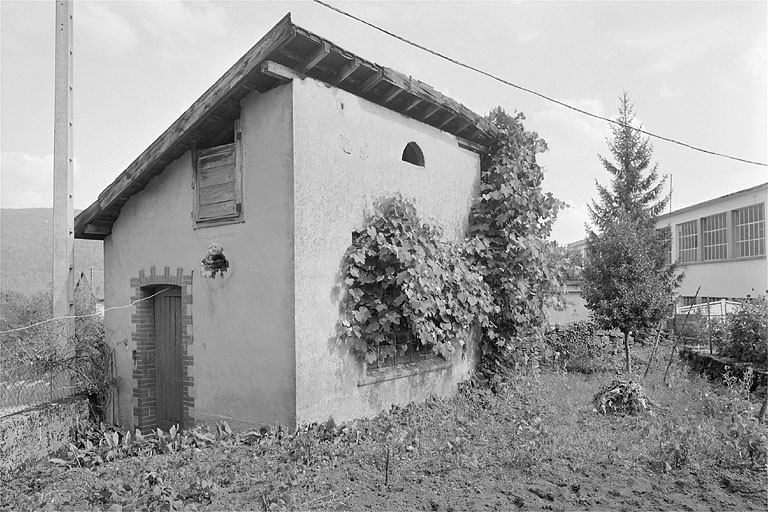 L'atelier dans le jardin. © Jérôme Mongreville / Région Bourgogne-Franche-Comté, Inventaire du patrimoine - 1996