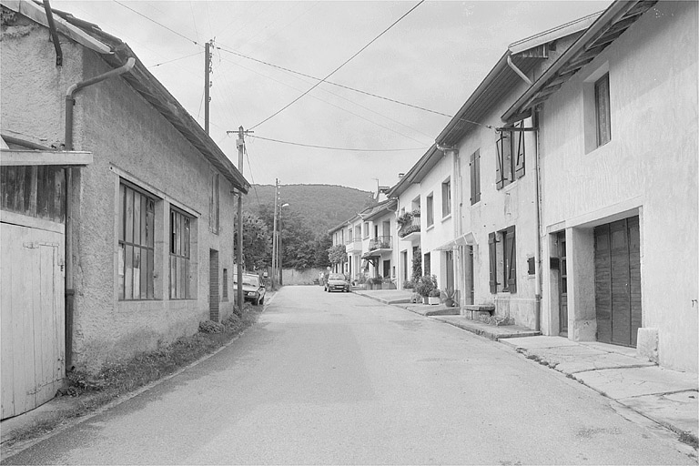 Rue du curé Marquis. © Jérôme Mongreville / Région Bourgogne-Franche-Comté, Inventaire du patrimoine - 1996