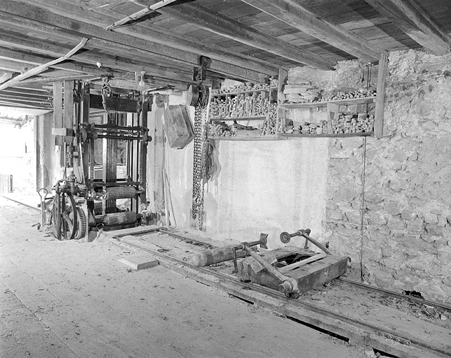 Châssis multiple et chariot. © Jérôme Mongreville / Région Bourgogne-Franche-Comté, Inventaire du patrimoine - 1996