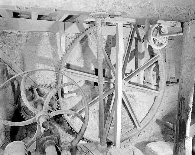 Rouet transmettant le mouvement de la roue extérieure. © Jérôme Mongreville / Région Bourgogne-Franche-Comté, Inventaire du patrimoine - 1996