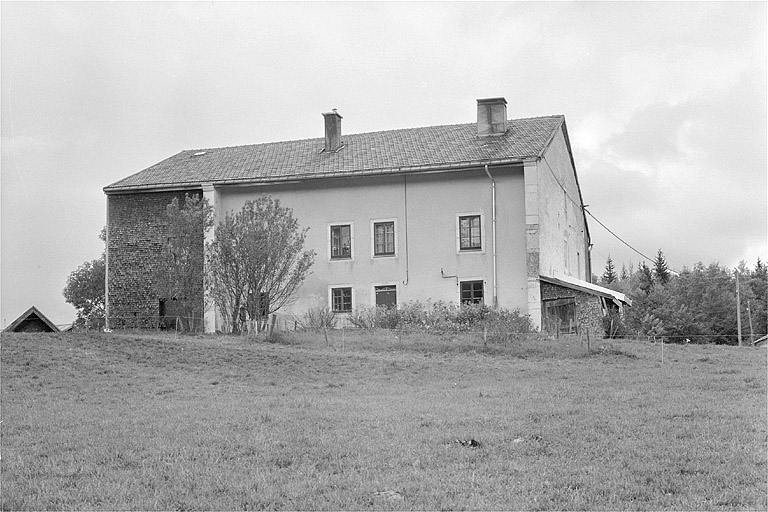 Façade antérieure. © Jérôme Mongreville / Région Bourgogne-Franche-Comté, Inventaire du patrimoine - 1996