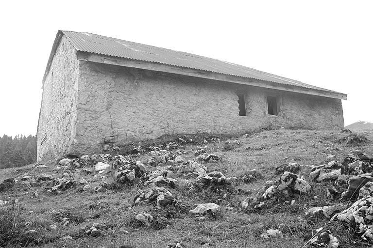 Façade postérieure. © Jérôme Mongreville / Région Bourgogne-Franche-Comté, Inventaire du patrimoine - 1996