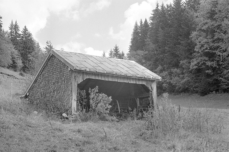 L'abreuvoir. © Jérôme Mongreville / Région Bourgogne-Franche-Comté, Inventaire du patrimoine - 1996