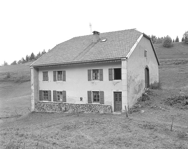Façade antérieure. © Jérôme Mongreville / Région Bourgogne-Franche-Comté, Inventaire du patrimoine - 1996