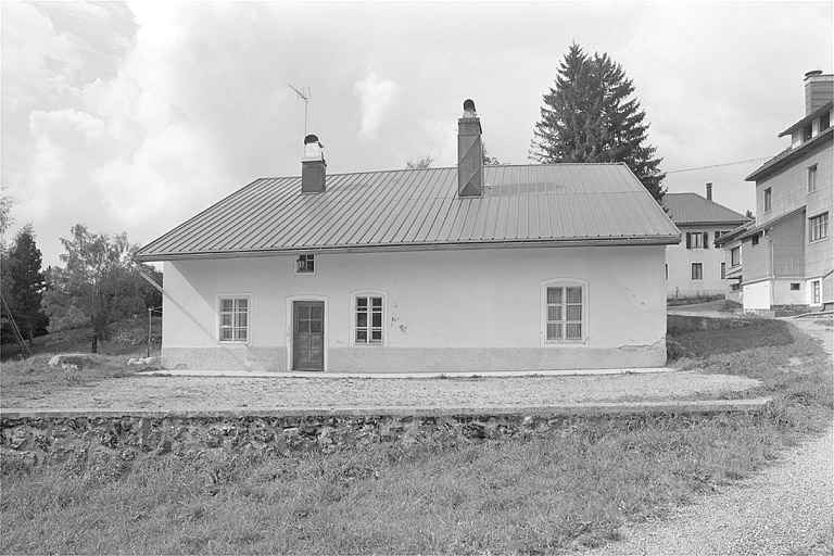 Façade antérieure. © Jérôme Mongreville / Région Bourgogne-Franche-Comté, Inventaire du patrimoine - 1996