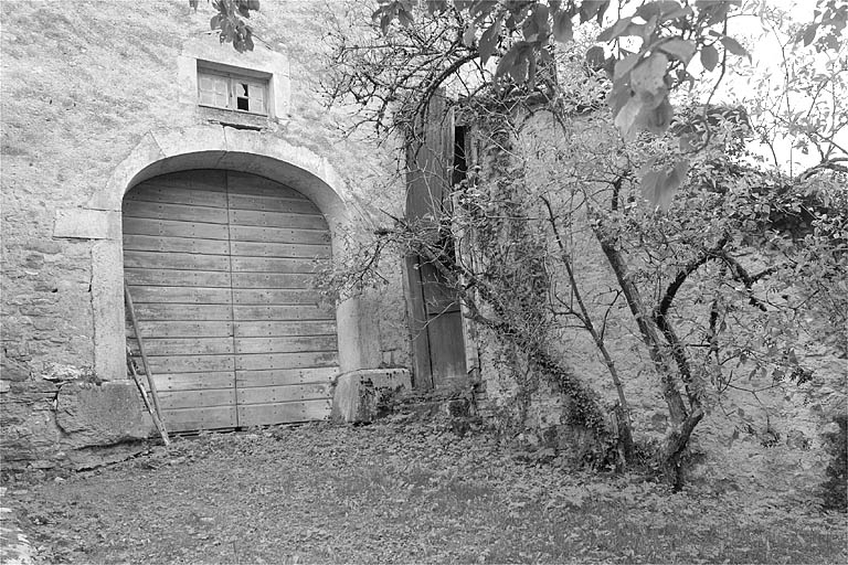 Grange haute sur la face nord de la ferme. © Jérôme Mongreville / Région Bourgogne-Franche-Comté, Inventaire du patrimoine - 1996